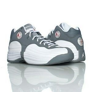 Men's Nike Team Jordan 1 grey/white sneakers